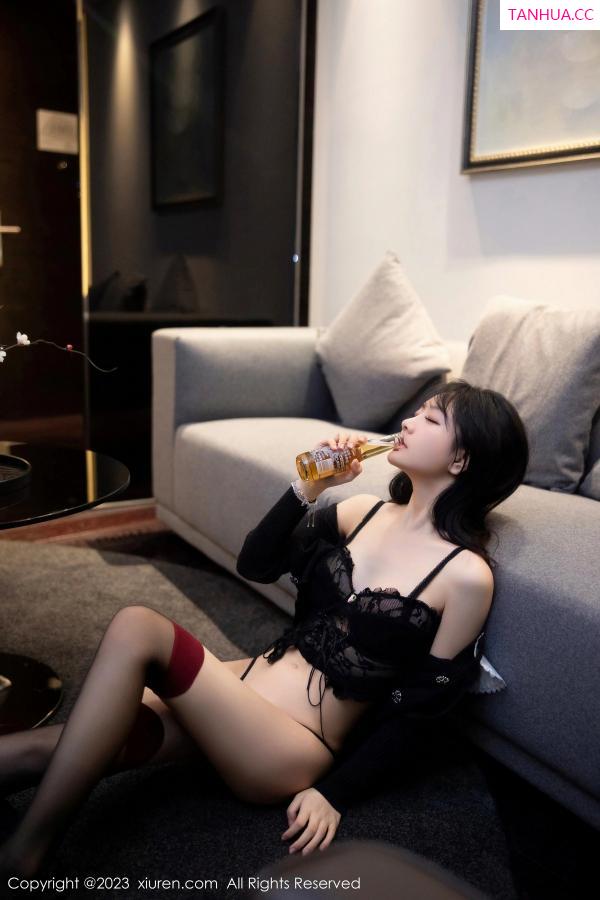   [XiuRen]高清写真图 2023.05.11 No.6724 幼幼 黑丝美腿第29张图片